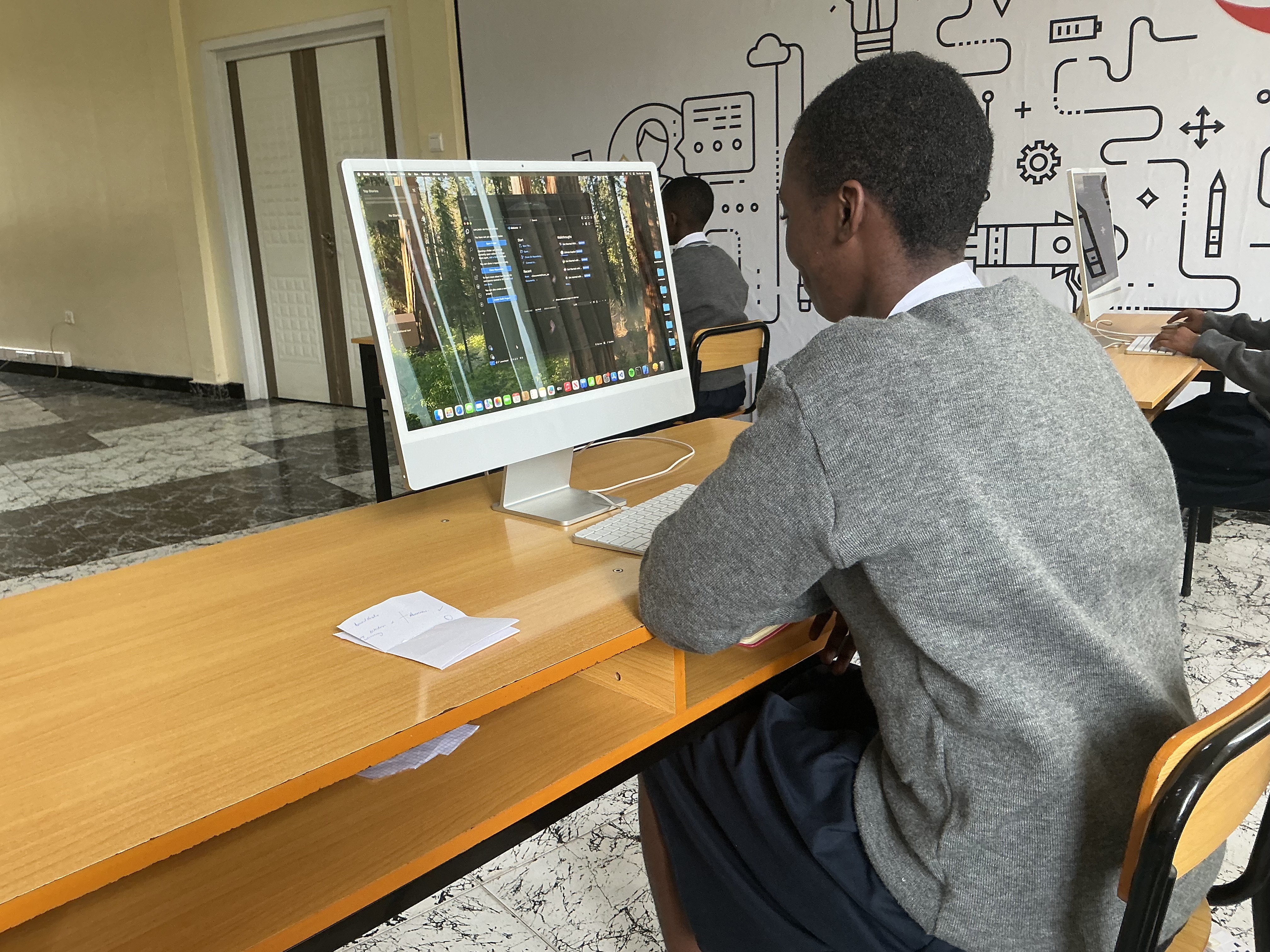 Modern Lecture Halls & Smart Classrooms